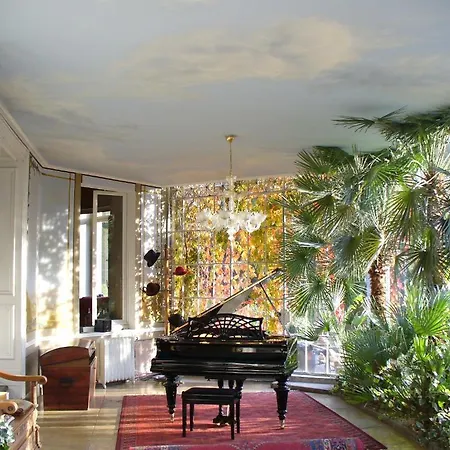 シャトー デ ホッドボモント ホテル ティユー